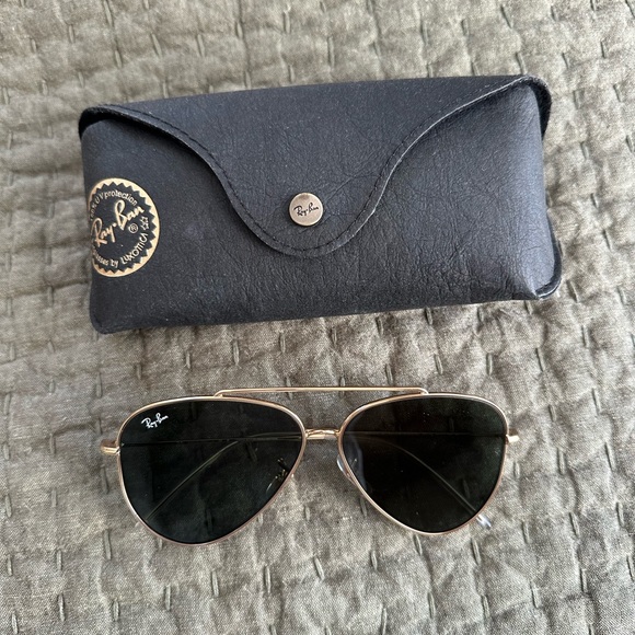 Ray Ban Reverse Aviator in Arista & Dark Green - Picture 5 of 7